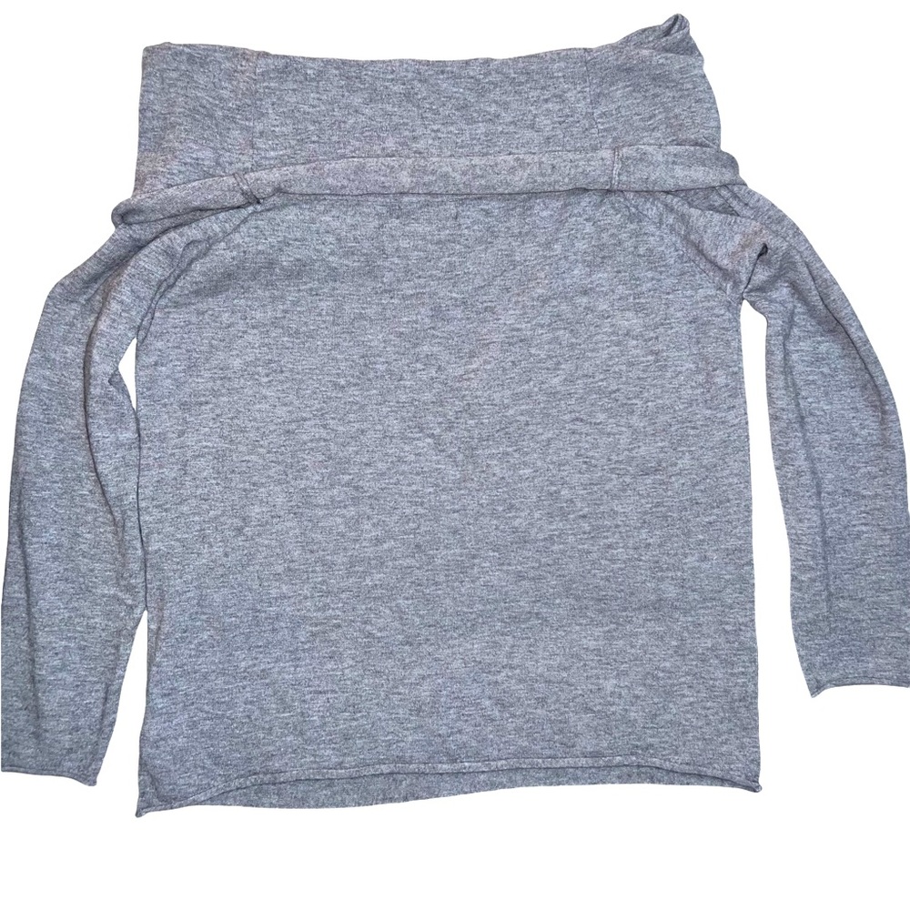 Forever 21 Gray Top - Picture 2 of 3